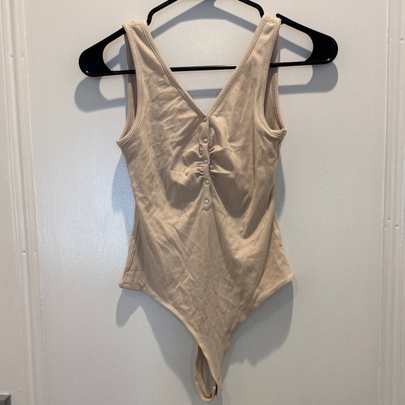 Elodie Ribbed Beige Top - Picture 1 of 3